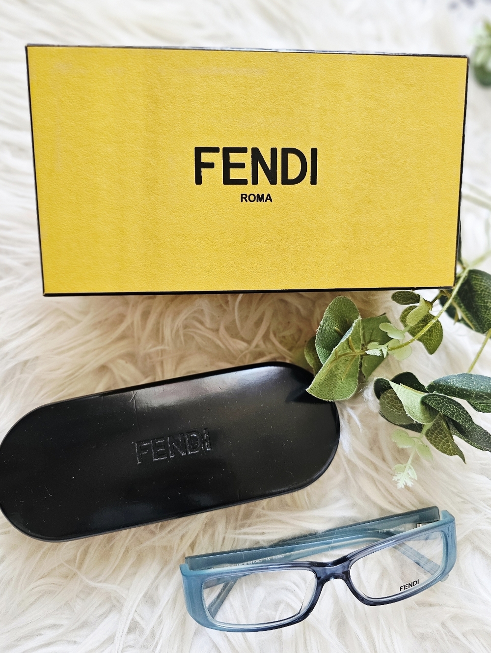 Fendi Sunglasses in Blue Frame: F830 707 135 - Picture 5 of 14